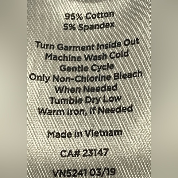 NWT TALBOT CLASSIC TURTLENECK BLACK/WHITE STRIPE LONG SLEEVE
SIZE S - Picture 5 of 5